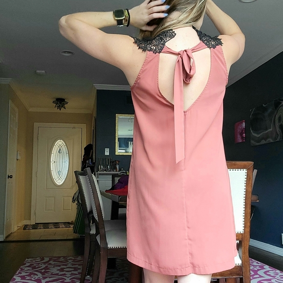 baroque lace top dress - Picture 3 of 3